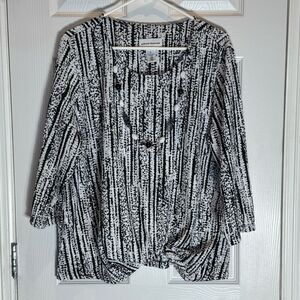 Alfred Dunner Women's XL Black and White Print w/ Necklace Long Sleeve